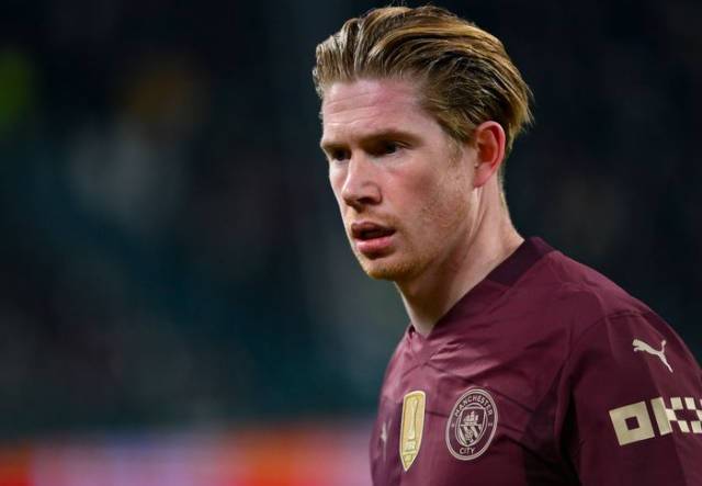 爱游戏体育官方入口-德布劳内在曼联比赛中领先优势明显，最后时刻胜出引发热议！-爱游戏体育官方入口